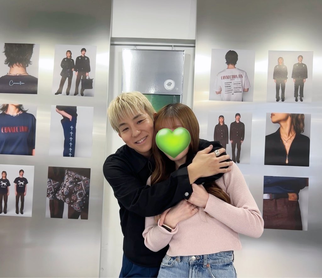 shiorin_724tg's tweet photo. 夜勤前に #osoloconnection へ
お店入って直ぐに「久しぶりだね♡」
って声掛けてくれたkazukiさんに
とろけてしまいました🐶💓
お揃いのブレスレットとネックレス💎
つけて貰えて嬉しかった☺️︎💕︎
毎回あまあまなリクエストに
即こたえていただけて幸せです!
大好きっ!! https://t.co/EvyXF8wbHk