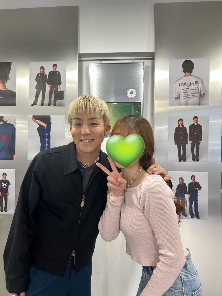 shiorin_724tg's tweet photo. 夜勤前に #osoloconnection へ
お店入って直ぐに「久しぶりだね♡」
って声掛けてくれたkazukiさんに
とろけてしまいました🐶💓
お揃いのブレスレットとネックレス💎
つけて貰えて嬉しかった☺️︎💕︎
毎回あまあまなリクエストに
即こたえていただけて幸せです!
大好きっ!! https://t.co/EvyXF8wbHk