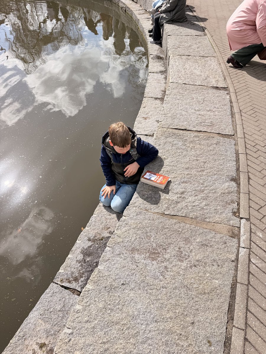 livvychar's tweet photo. He has his priorities in order https://t.co/n5BtLXwKUP