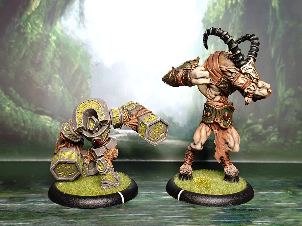 hm120387's tweet image. 先日、　#CircleOrboros　を始めるよという方を見かけて、そういや自分もいくつか塗ったなと思い出したので引っ張り出してみました。
今見ても良い造型だなぁ。
#HORDES
#PRIVATEERPRESS