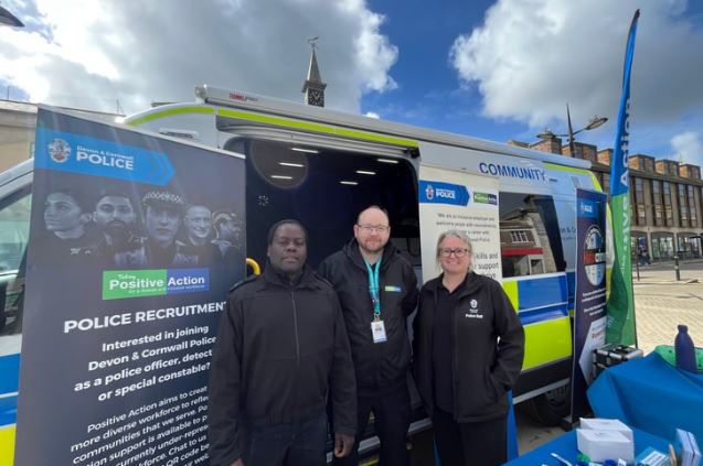PolicePosAction's tweet image. Last week #PositiveAction officer PC John joined a series of pop-up events in Bodmin, St Austell, Penzance, Truro and Falmouth, to encourage diverse communities to consider a career in policing with @DC_Police. The events offered a safe space for meaningful conversations.
#JoinUs