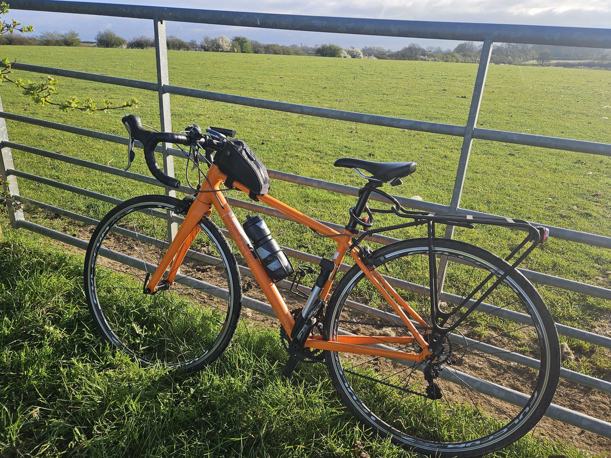 melwhitters's tweet photo. Morning sunshine rides are the best! https://t.co/tzLTn74wH2
