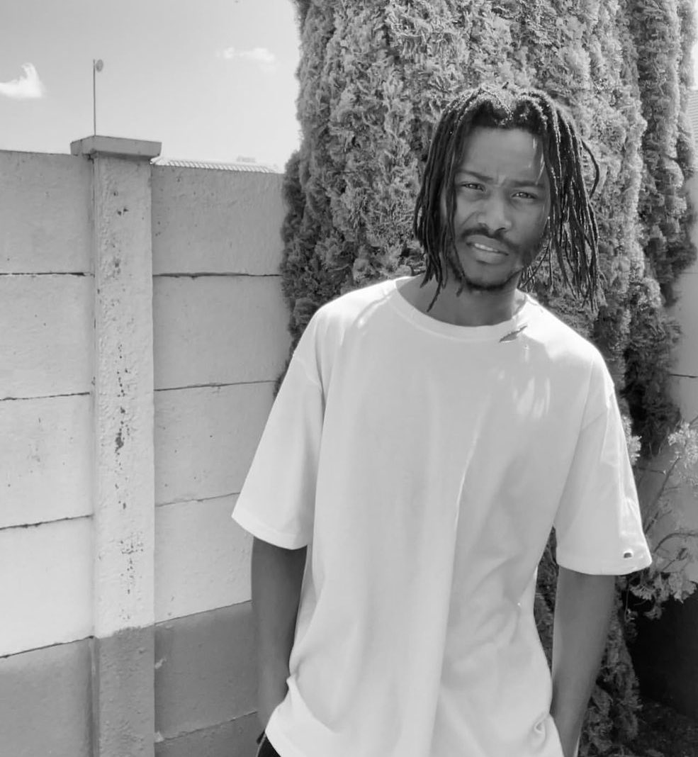 Man’s NOT Barry Roux tweet media