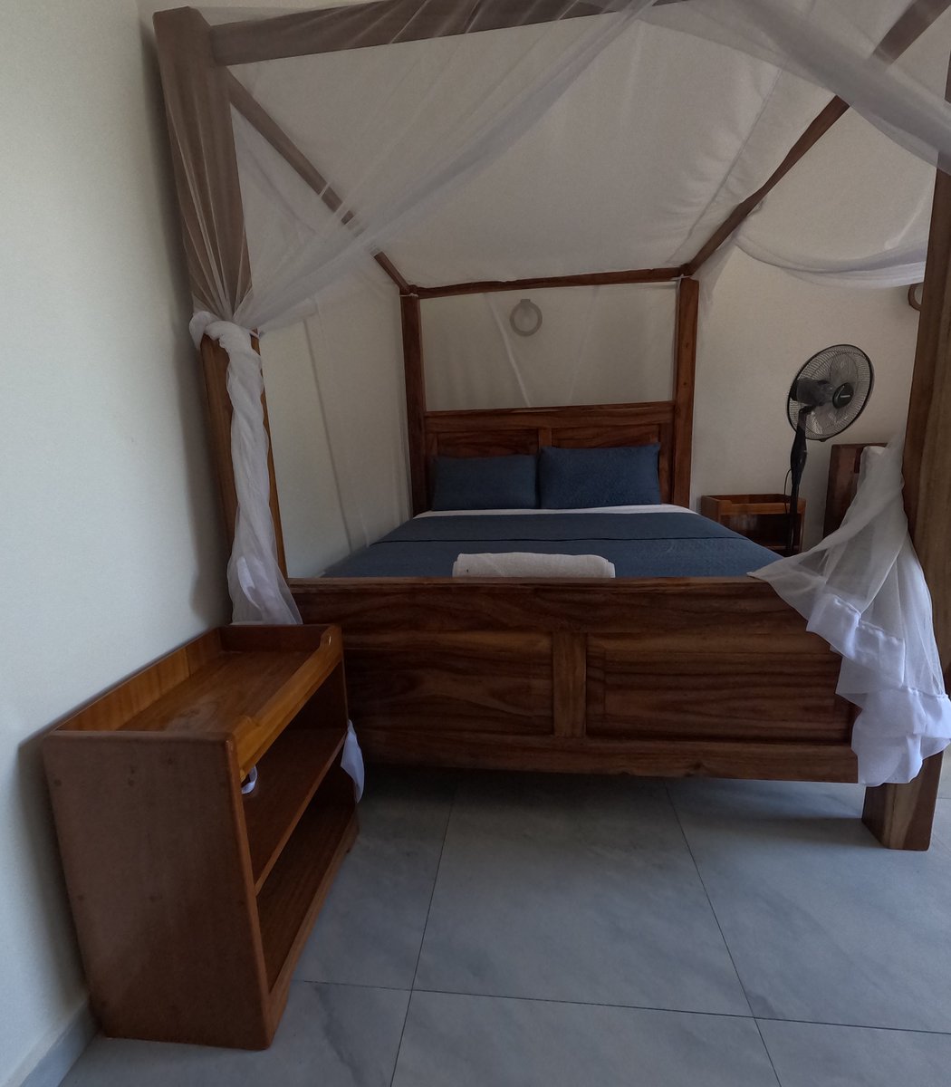 RealDiani's tweet image. 🌴 2 Bedroom Apartment for Rent | Modern • Spacious • Prime Location
✔️ 2 Bedrooms
✔️ Modern Kitchen
✔️ Secure + Parking
✔️ Ideal for Short/Long Stay

📞 0769002705
📧 info@realdiani.com
#ApartmentForRent #2Bedroom #RealDiani #KenyaRealEstate #DianiHomes #LuxuryLiving