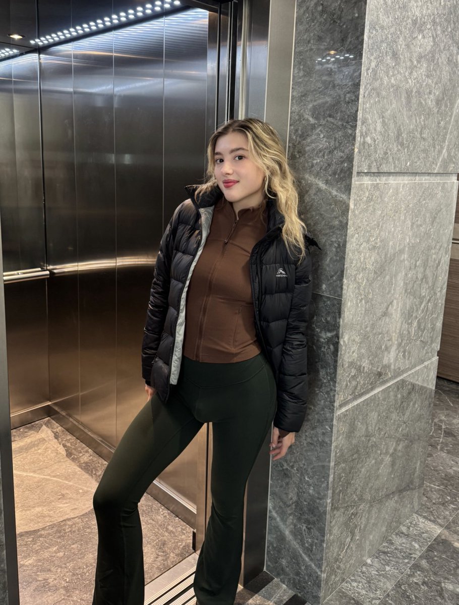 Alex 🌸 tweet media