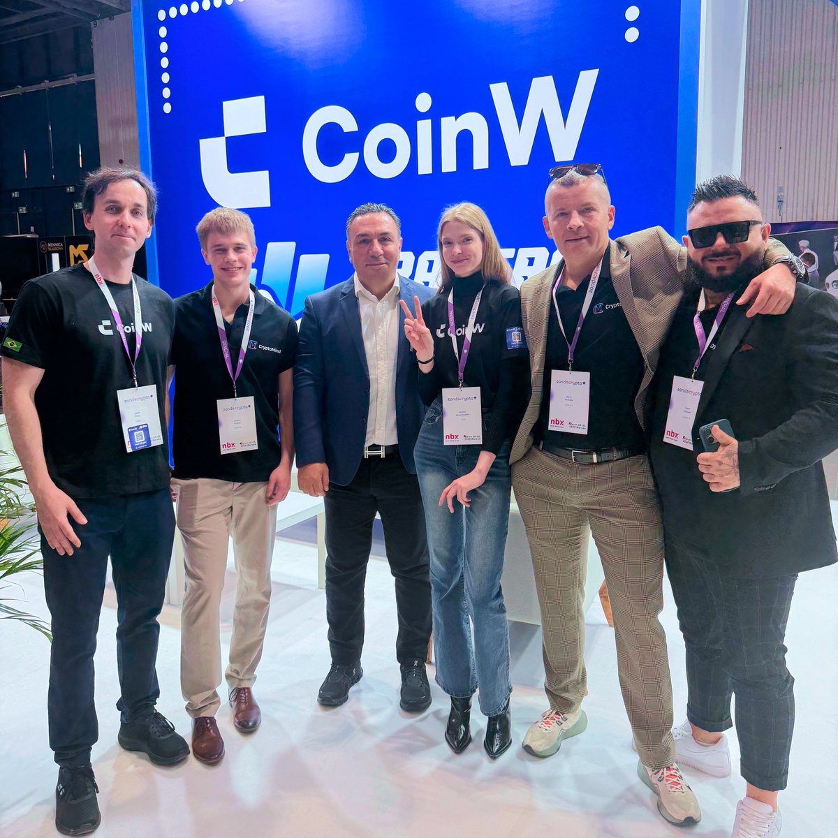 CoinW Arabia tweet media