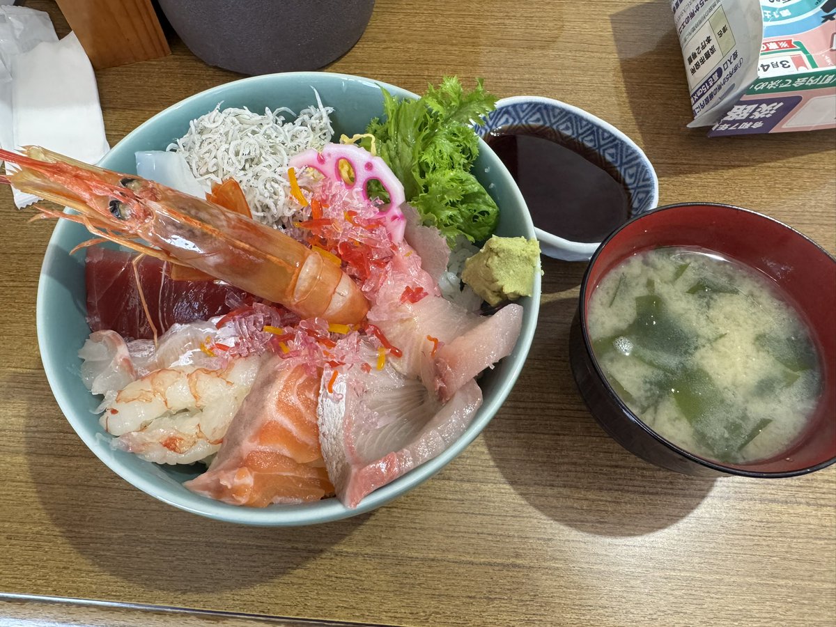 難民こうた tweet media