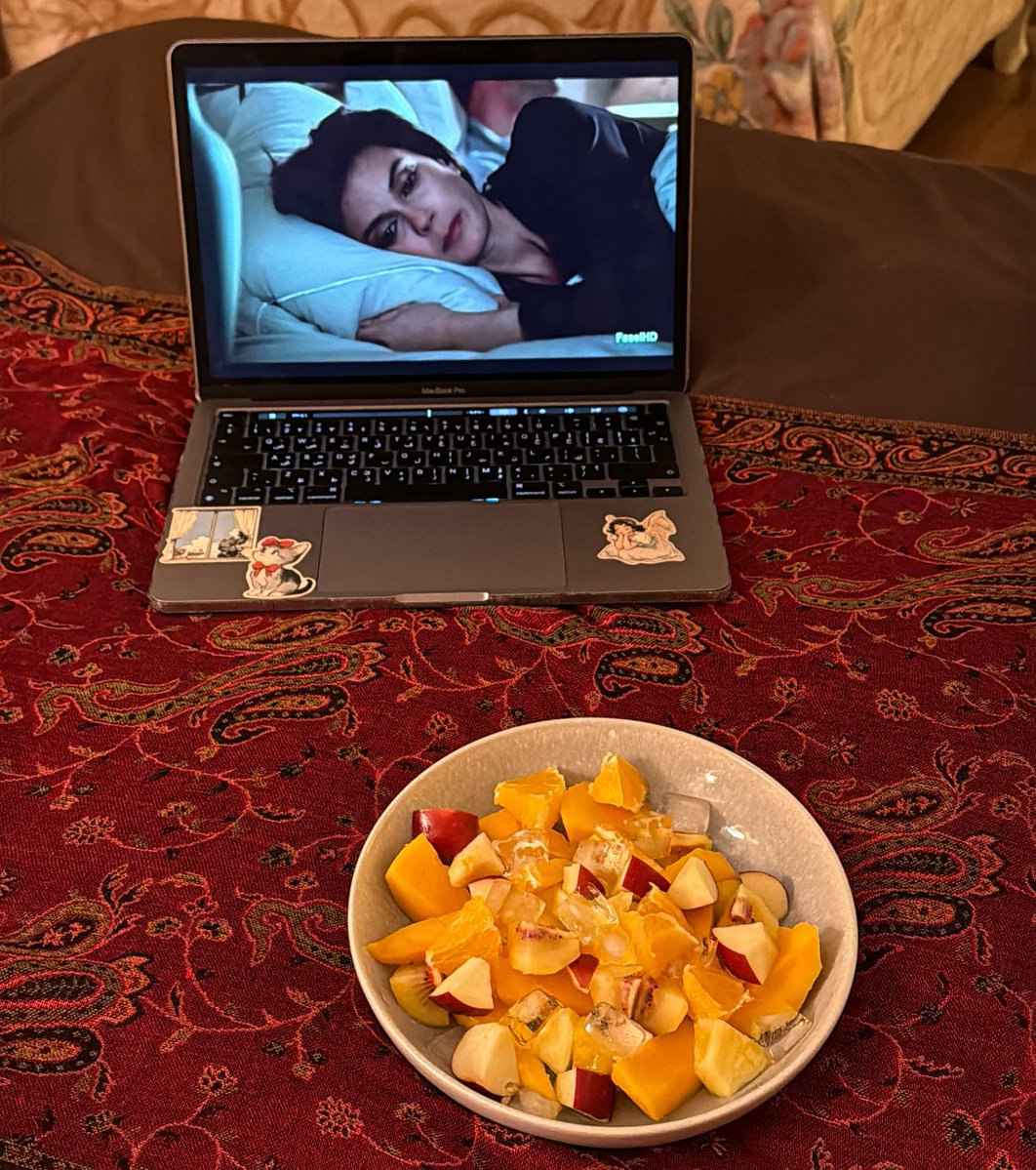 Muniraᰔ tweet media