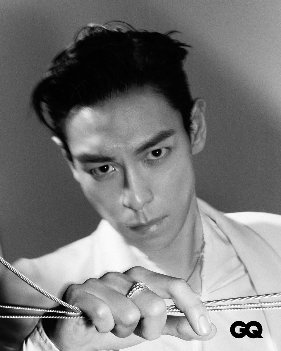 TOParchives's tweet photo. No male KPOP idol, literally none…can come close to T.O.P’s visual. He is unreal 🤯

Mind you, he is reaching his 40s… https://t.co/PXJOlFlQ4X
