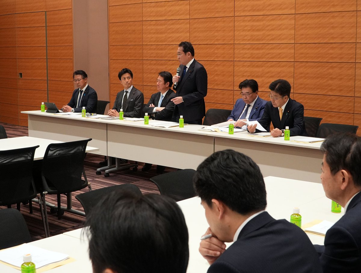 岸田文雄 tweet media