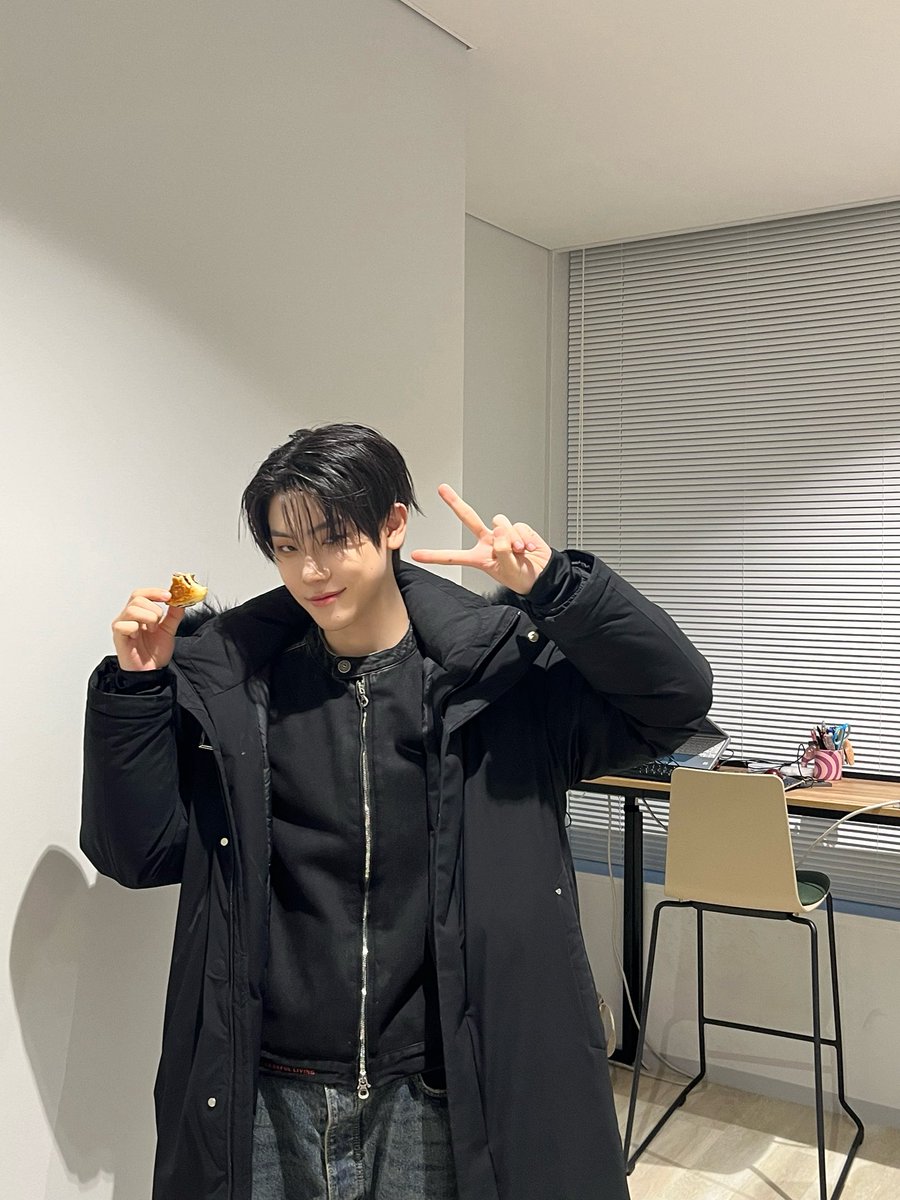 CLOSE YOUR EYES MEMBERS tweet media