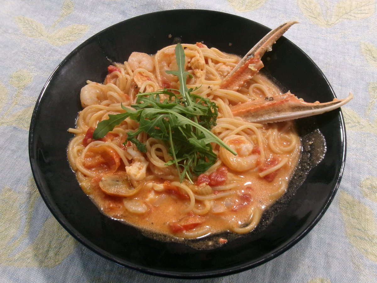 こばやしあやな tweet media