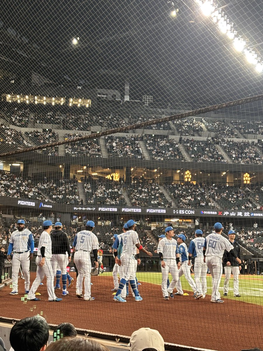 ななみ tweet media