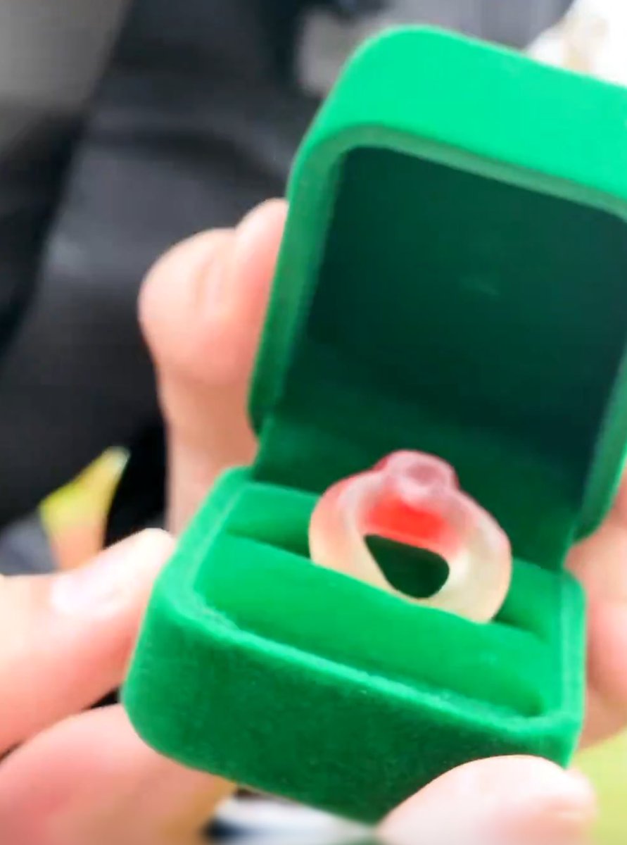 Lauren 🧚 tweet media