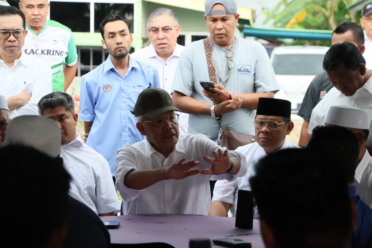 Hamzah Zainudin tweet media