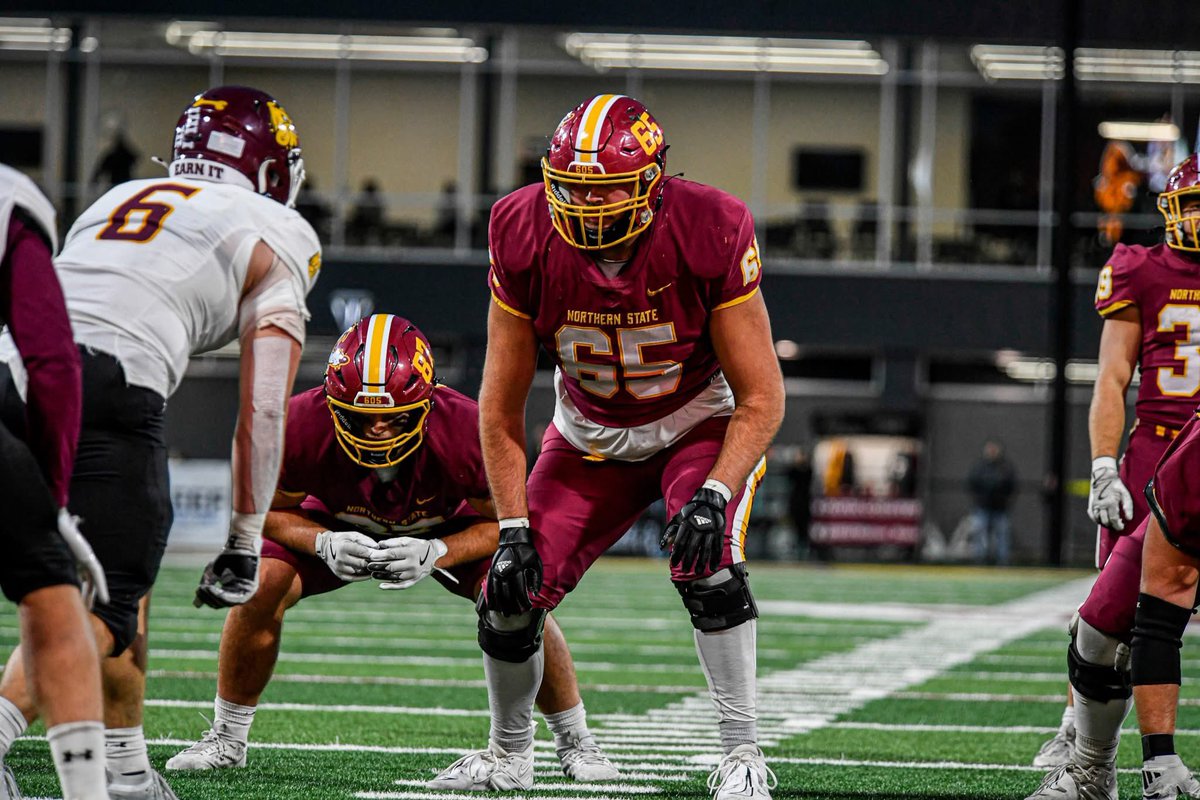 Northern State Football🐺 🏈 tweet media