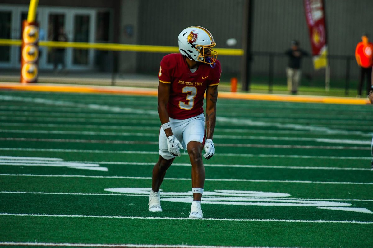 Northern State Football🐺 🏈 tweet media
