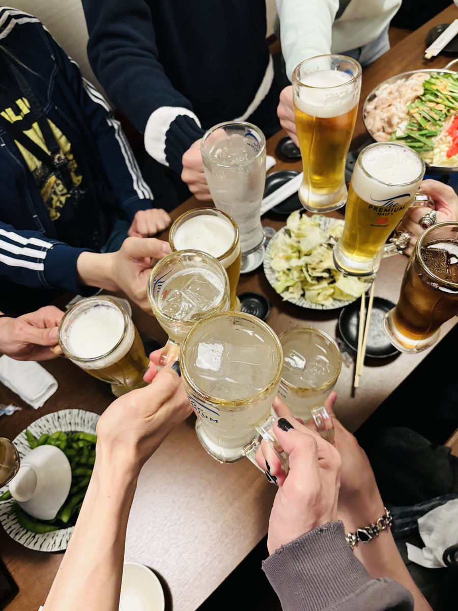 最高の時間だった！！！！

今夜は！！
スケジュール合わせる為に少し遅めになったんだけど、ツネと美景のお誕生日会を開催しましたー😆🎂✨✨
めちゃくちゃ楽しかったし、お祝い出来て良かったー☺️✨✨
2人とも、おめでとうー🥂ハピー💞

参加メンバー