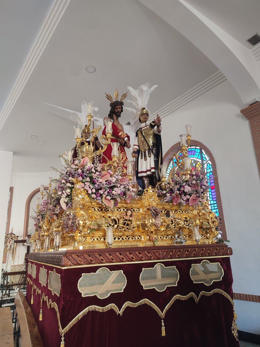 Hermandad de la Sentencia, de Úbeda tweet media