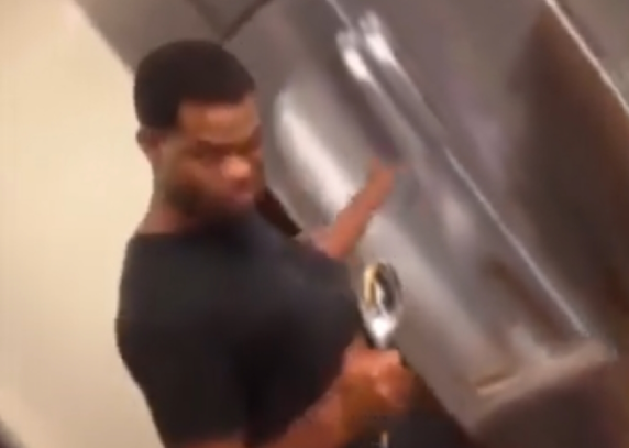 molly gaming 🆗 tweet media