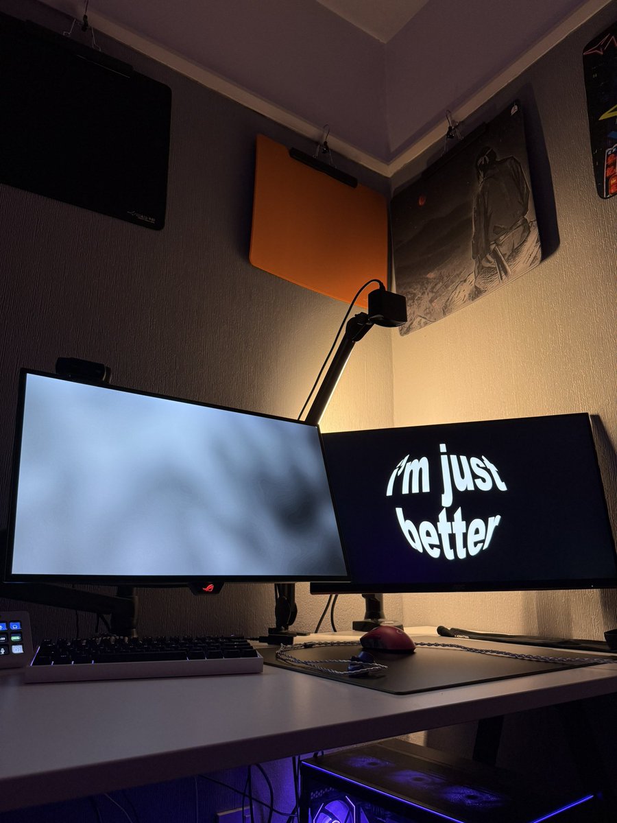 eA s1ght tweet media