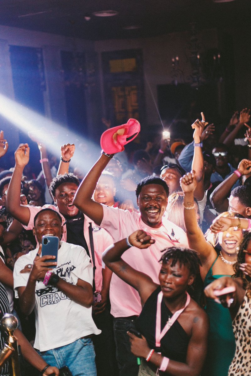 Insert Nights tweet media