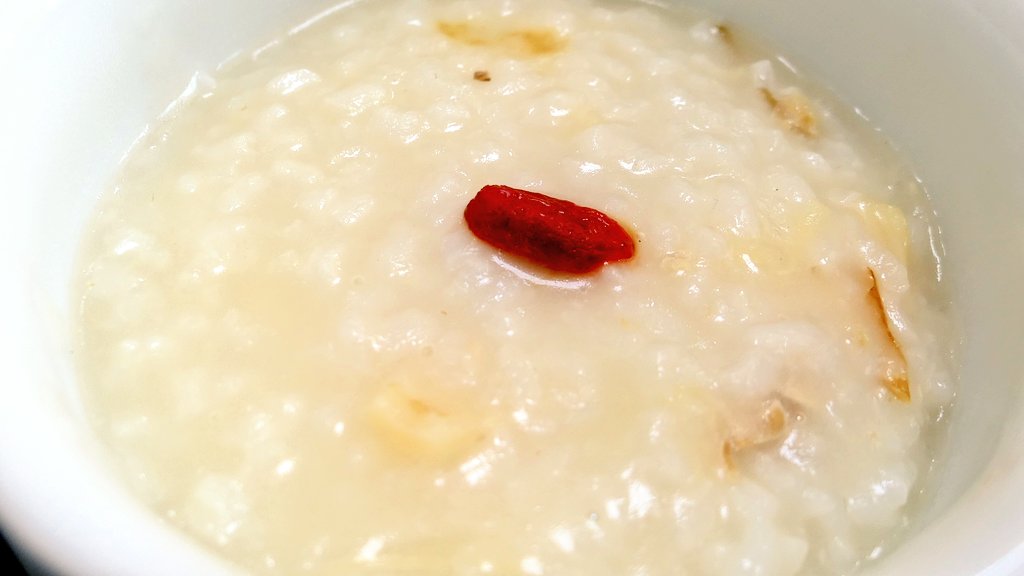 mogumogu tweet media