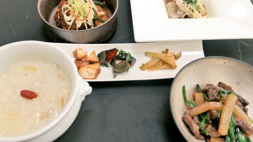 mogumogu tweet media