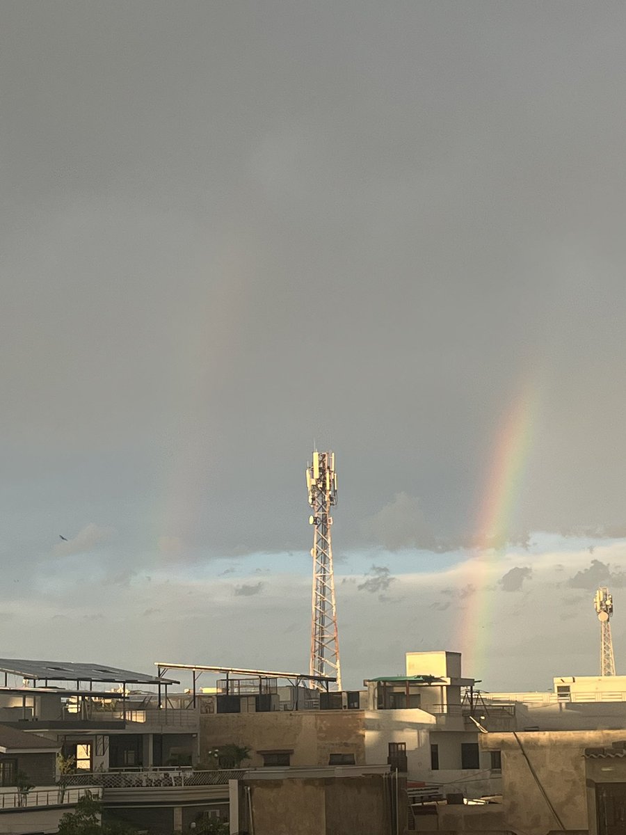 fmh_breeze's tweet image. Mera pyara Karachi #rainbow #rains #karachi