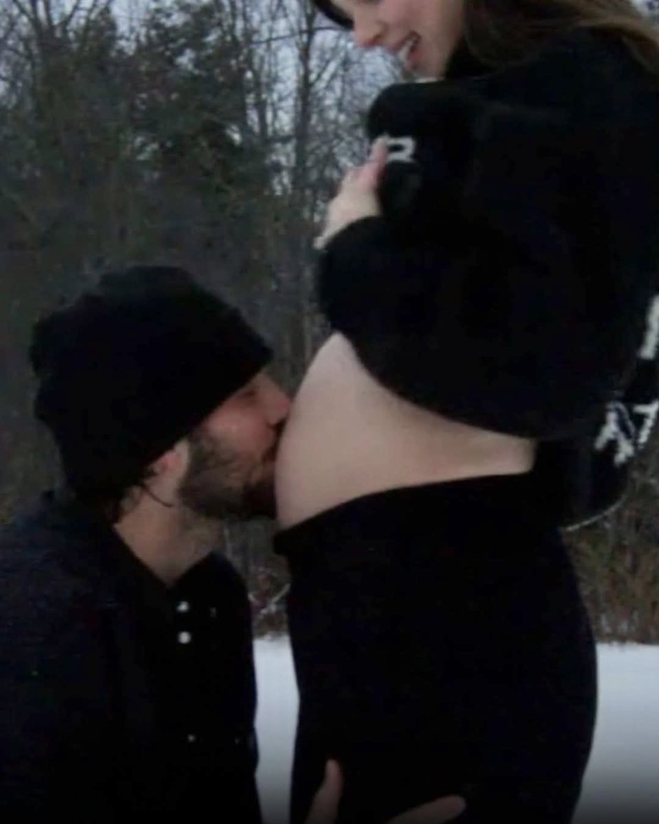 best of hailee steinfeld tweet media