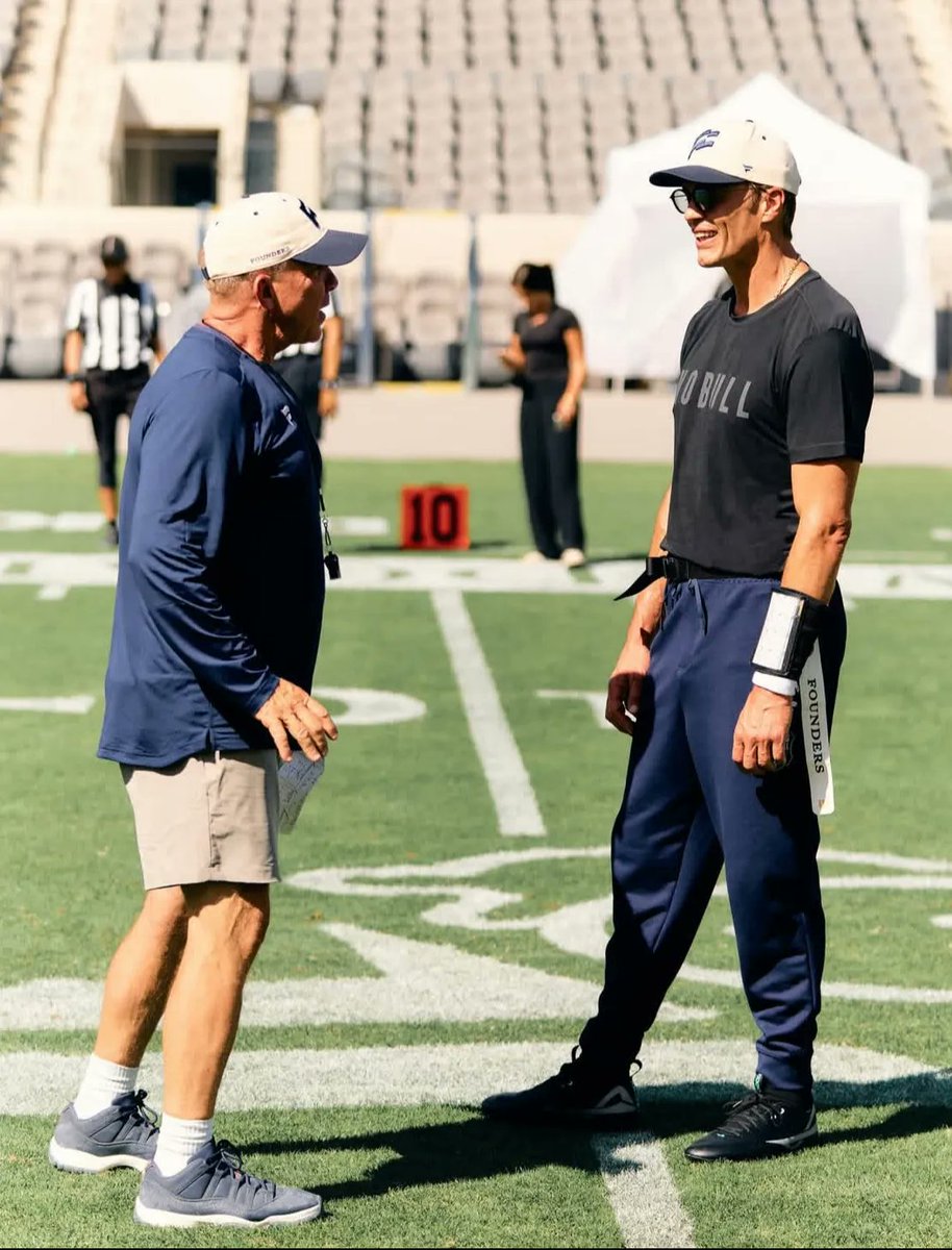 You probably recently saw highlights of Tom Brady running around a football field for the first time in years. 

However, while most people were focused with how he threw the ball, you probably missed the most interesting part of his entire performance… his cleats.

2/6