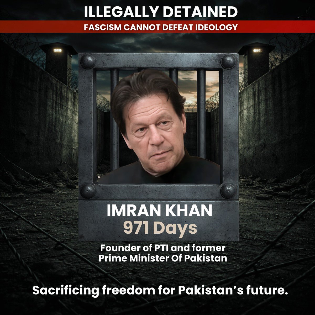 PTIofficial's tweet photo. 🧵Part 1/n

“جج معاشرے میں انصاف کے ذمہ دار ہوتے ہیں، لیکن اس ملک کے ججز کو خود پر شرم آنی چاہیے۔”
- عمران خان

#FreeImranKhan
#FreePoliticalPrisoners https://t.co/v0oXGmS9vd