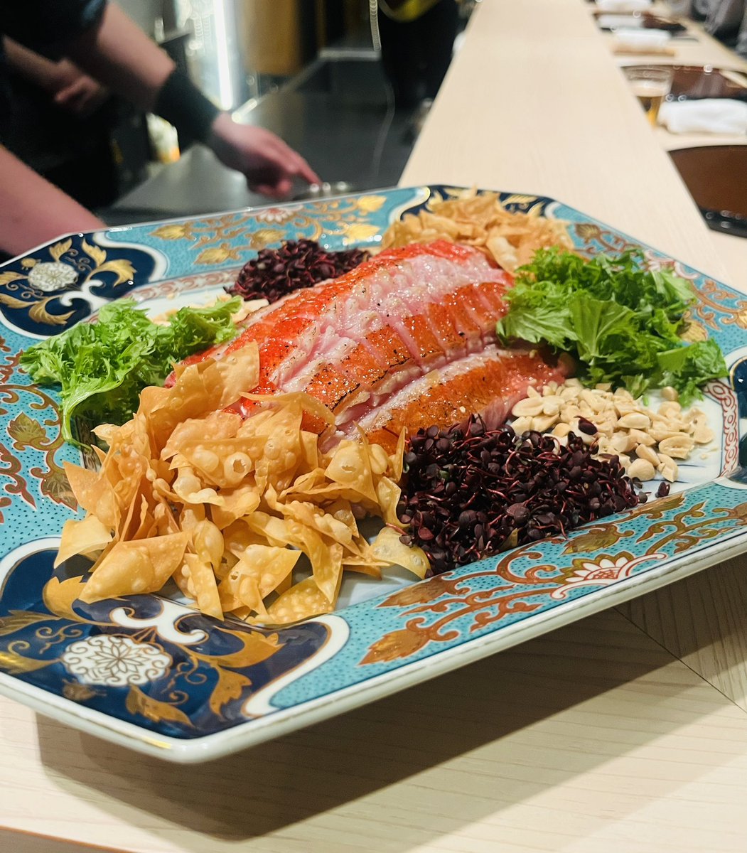 Sスワロフスキー tweet media