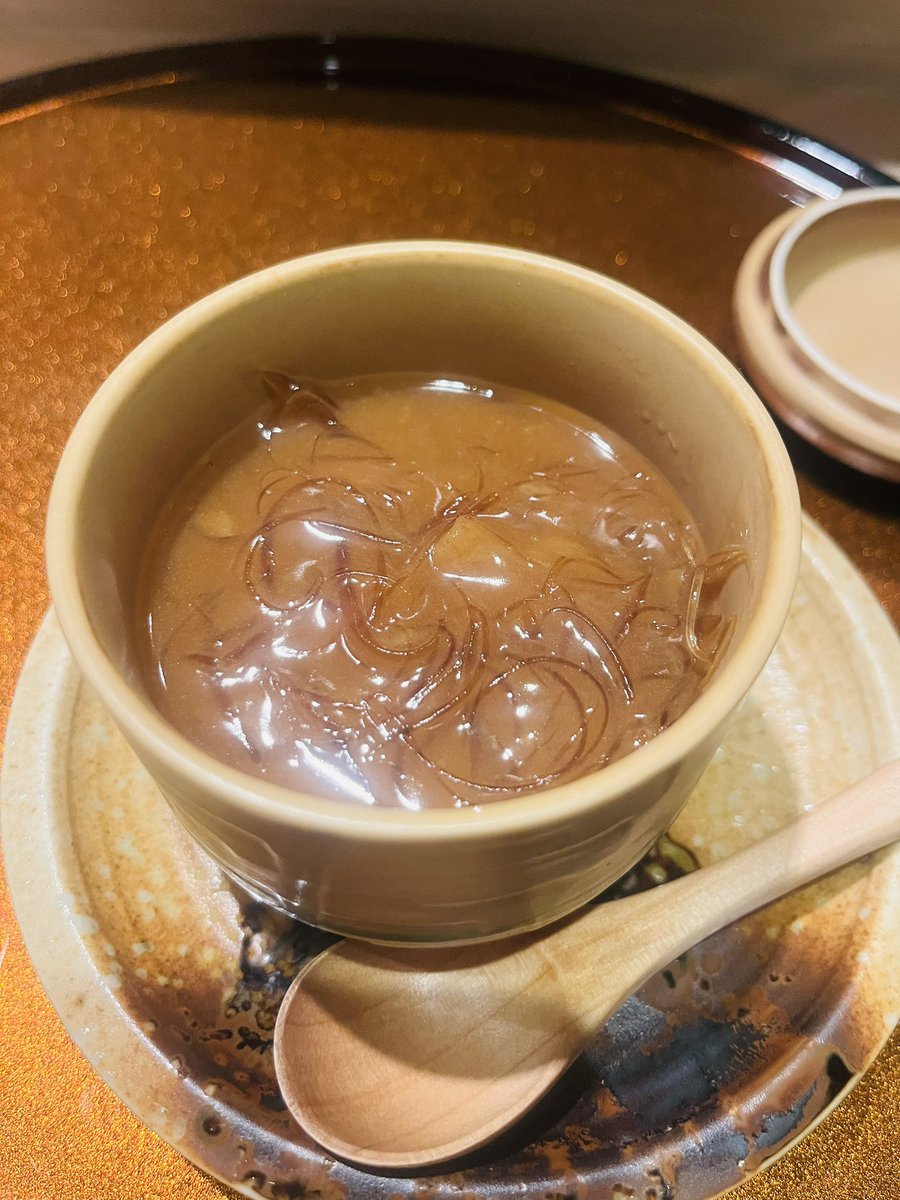 Sスワロフスキー tweet media