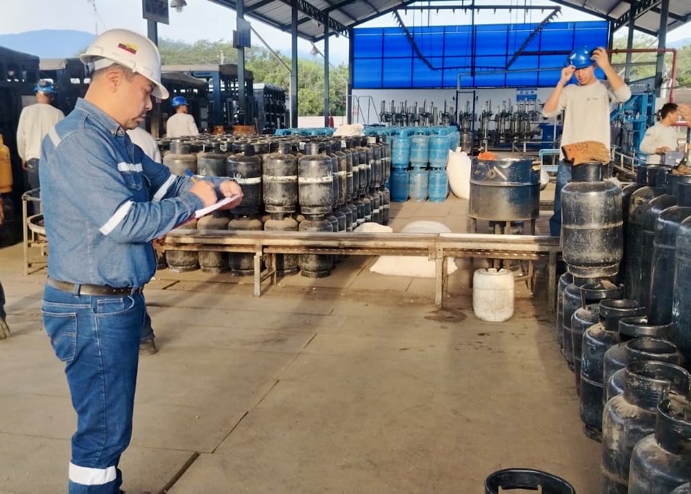 Agencia de Regulación y Control de Hidrocarburos tweet media