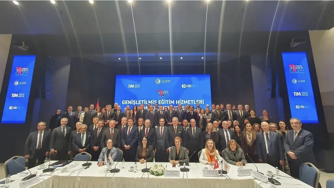 galataedu's tweet photo. T.C. Ticaret Bakanlığı ve Hizmet İhracatçıları Birliği tarafından; Eğitim Hizmetleri Sektöründe Hizmet İhracatı Destekleri konu başlığında düzenlenen toplantıya Rektörümüz Prof. Dr. Şeyma Aydınoğlu katılım sağladı. https://t.co/PVB8oFQV11