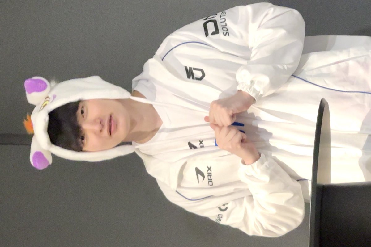 냐냐냥! tweet media