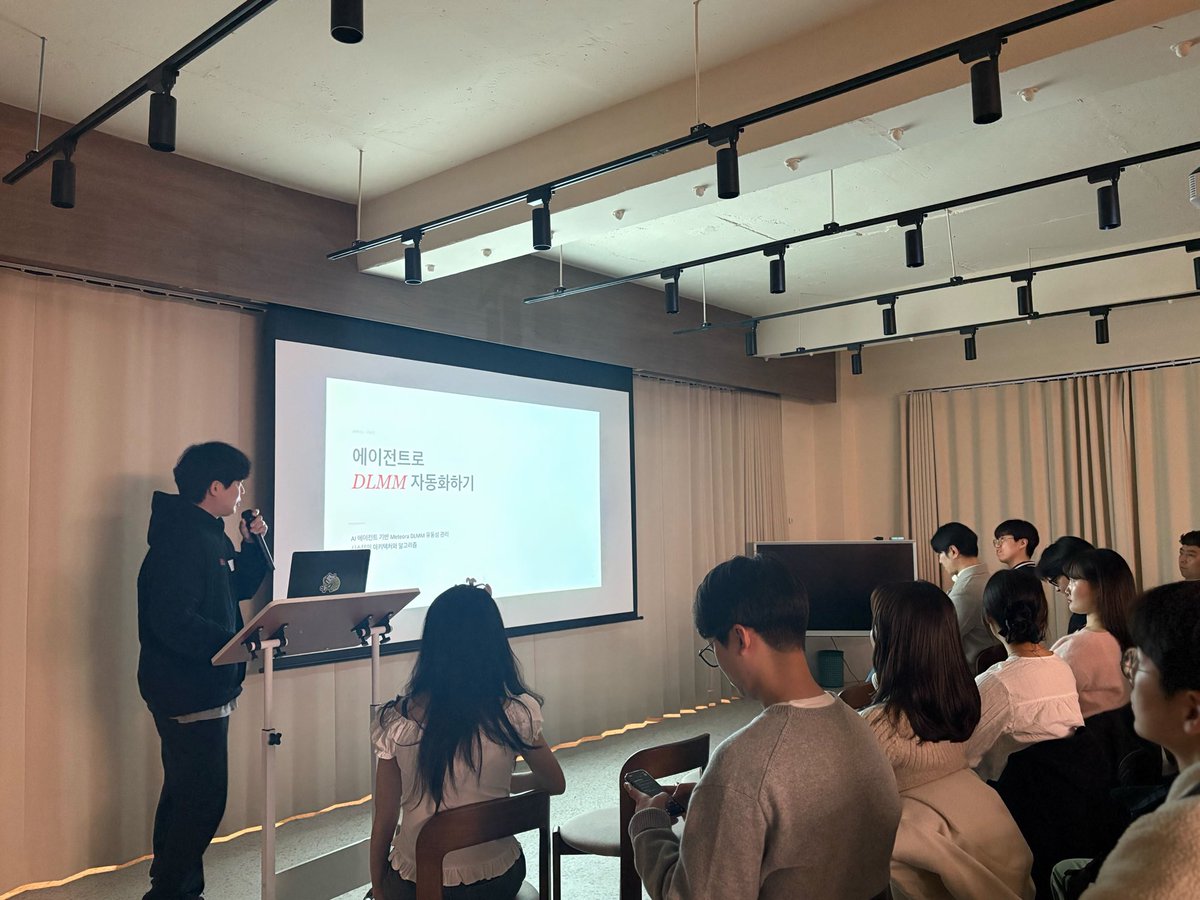 룟휴먼 tweet media