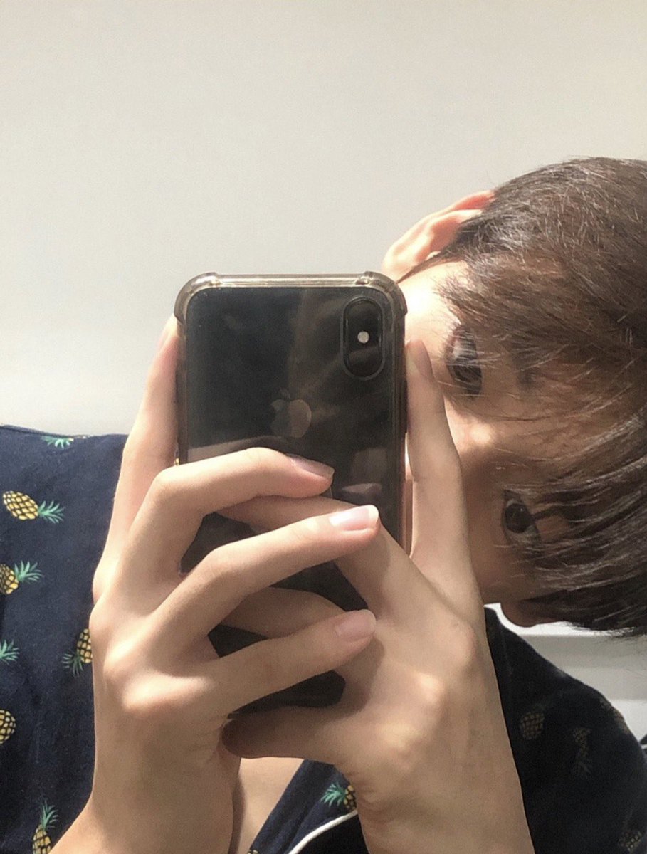 한유진 손 (@star_yujin) / Posts / X