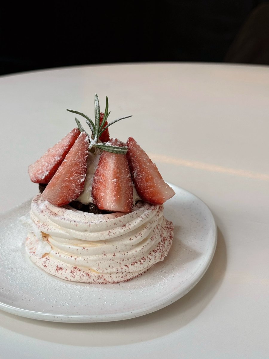 eune ೀ tweet media