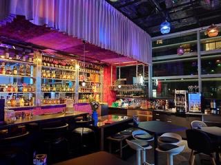 mikey55_tokyo's tweet image. 4月から毎週金曜日21:00〜虎ノ門ヒルズ内の巣籠さんでDJしてますのでお気軽に遊びに来て下さい♬
#虎ノ門ヒルズ
#dj