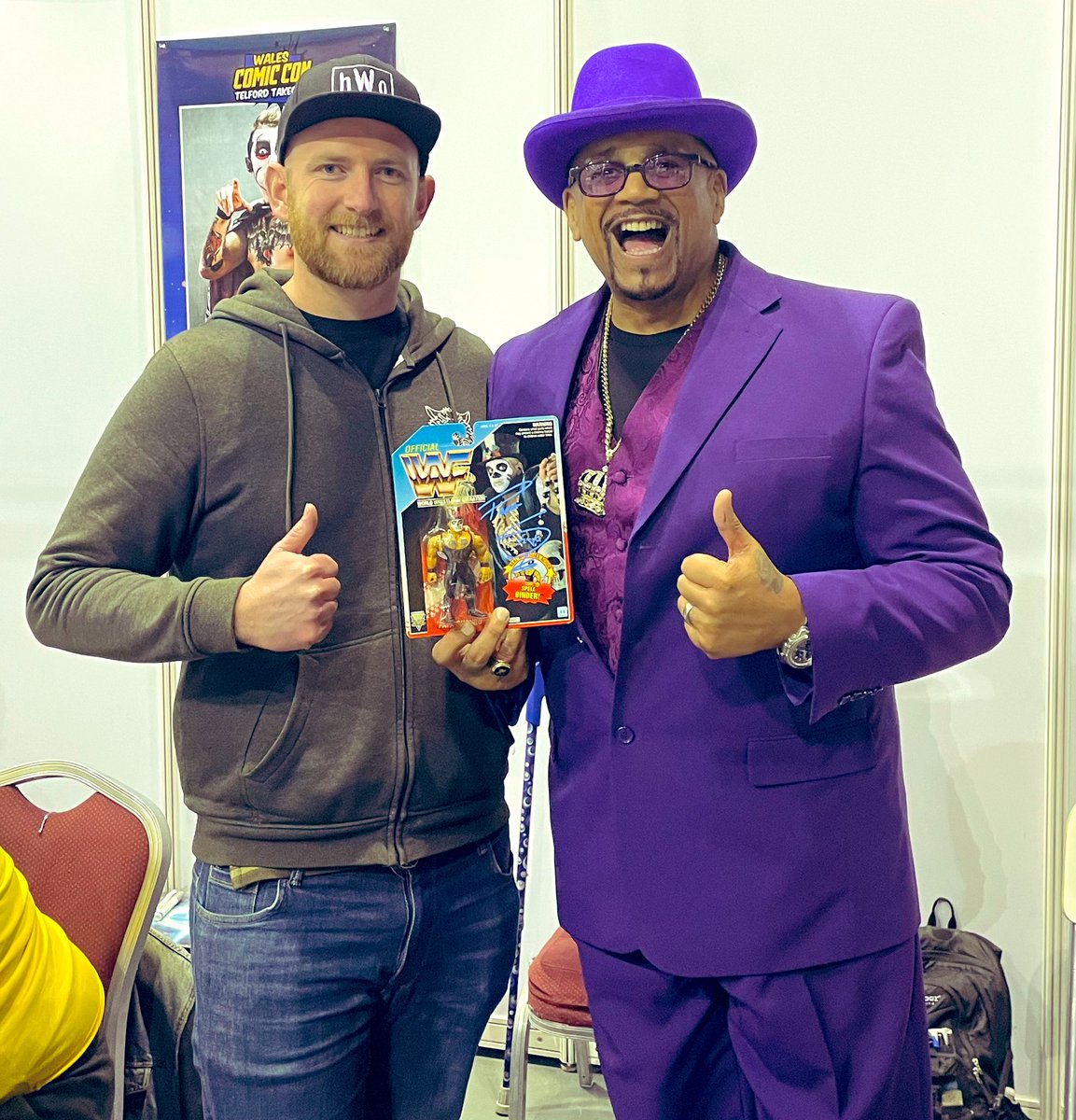 ShoneCold's tweet photo. 📸 WrestleMania 1️⃣7️⃣ 📸
Posting a photo each day with a Wrestler I’ve met from each #WrestleMania on the run up to #WrestleMania42 & trying to avoid duplicates
At #WrestleMania17 #TheGoodfather & Right To Censor took on the APA & Tazz 🚫 https://t.co/pX8ZdzotBe