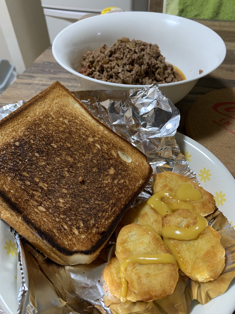 タケロ tweet media