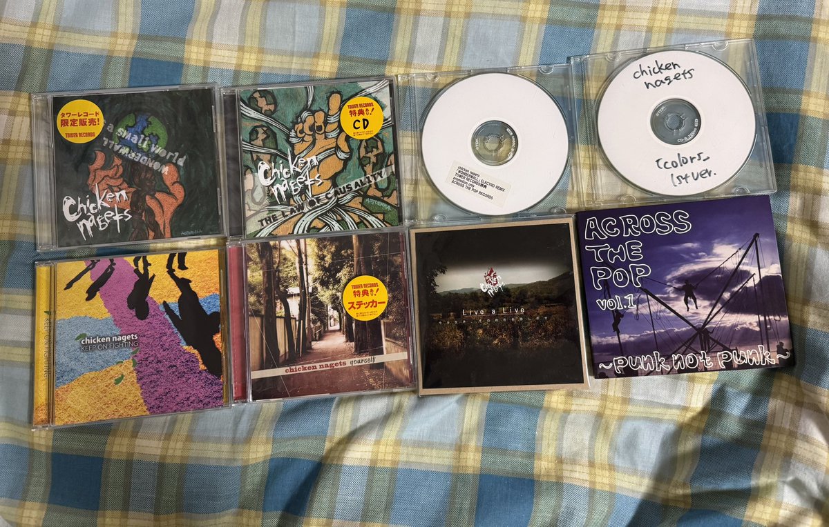 サブスク解禁ありがたい🙏✨️
"I thinks of you through life by the city"が収録されたCD持ってないんだよな🥺

あと自分が持ってるyourselfのCDにはRain Of Contradiction(Remix)が収録されてなくて長年の謎🤔

学生時代タワレコでIt’s small world/WONDERWALLのCDと出会い今も聴き続けている🎶
