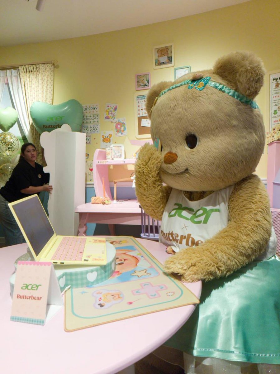 THRP (slow) Number One Vampirehollie🧛🏻‍♂️🧸🤍 tweet media