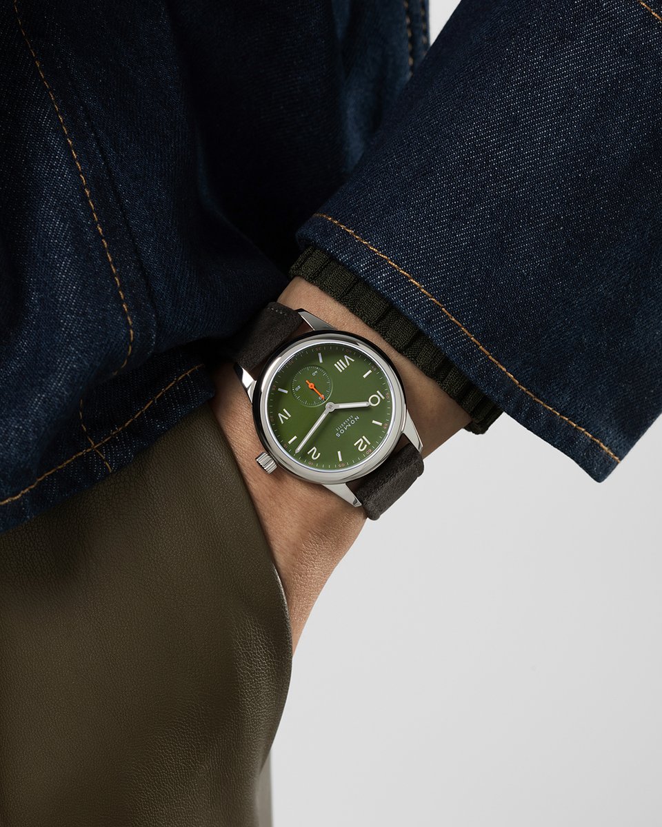 nomosglashuette's tweet image. #ClubCampus all olive includes space for a custom engraving on the stainless steel back. Up to four lines can commemorate a milestone in life, achievement, or meaningful message – making this #watch a truly personal companion for life’s next chapter.

nomos-glashuette.com