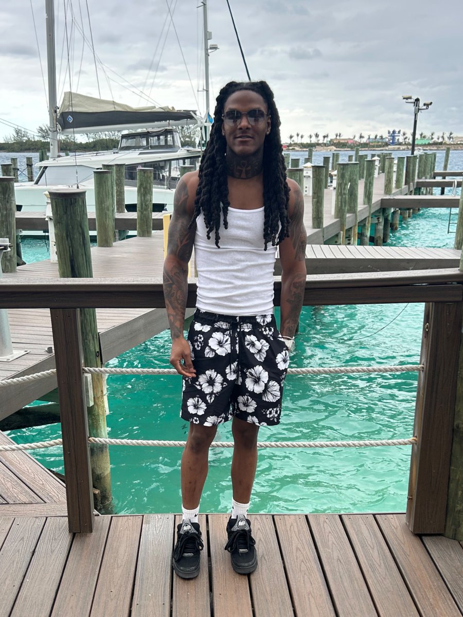 marii_804's tweet image. #lonerlyfestyle🤺💫

#htx
#atl #rvafreaks