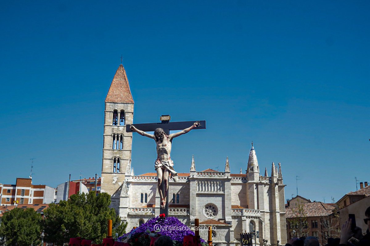 VirCuevas79's tweet photo. Jueves Santo #Valladolid
#Luz
#SemanaSanta #ssvll26 #semanasantavalladolid https://t.co/j7XqcBETBD