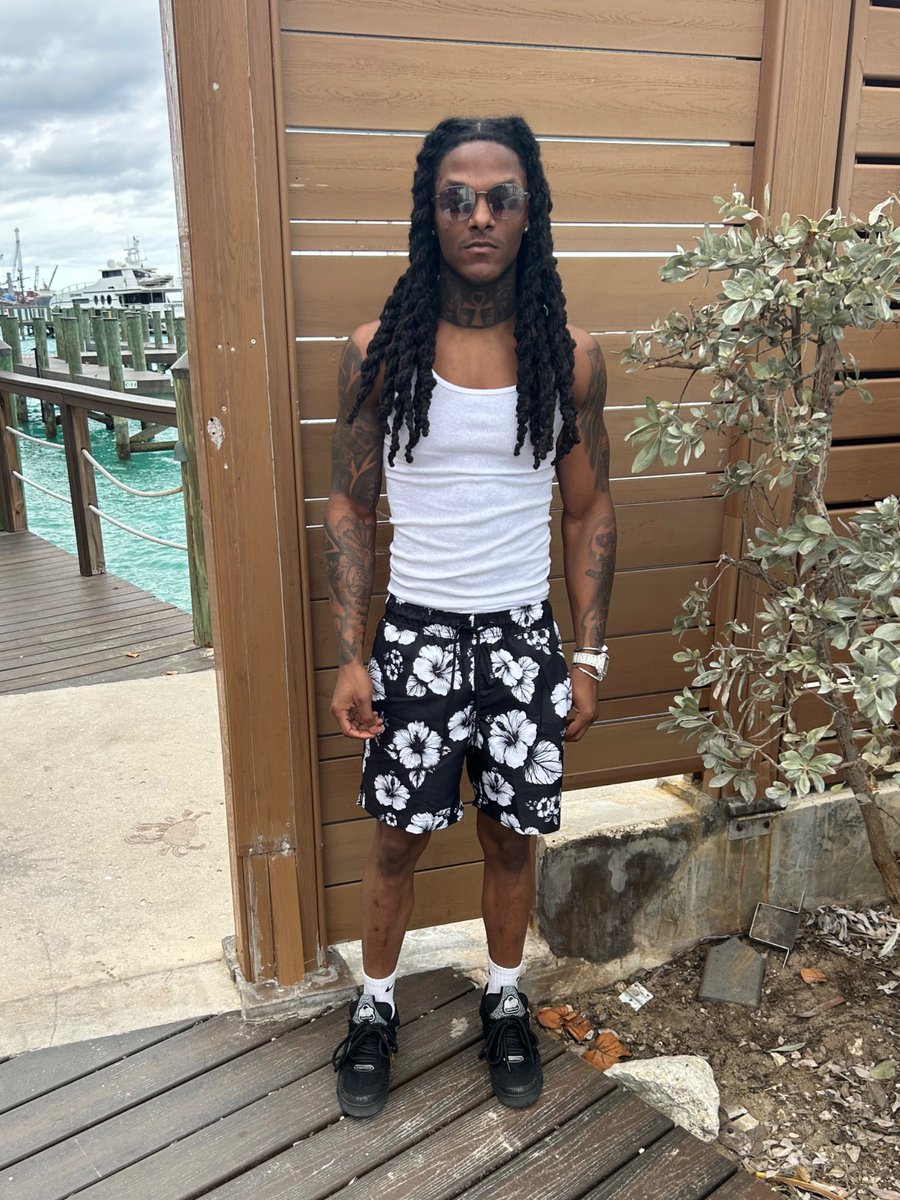 marii_804's tweet image. #lonerlyfestyle🤺💫

#htx
#atl #rvafreaks