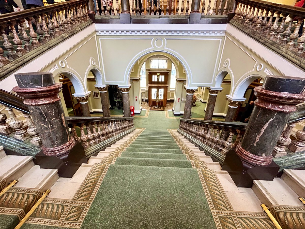 SimonGBrooks's tweet photo. On Monday, I visited @BhamCityCouncil on the fantastic @PositivelyBrum Council House Tour. 

It was really interesting - many thanks to Jonathan &amp; Jemma for an enjoyable afternoon! https://t.co/GhFyc2Ym86